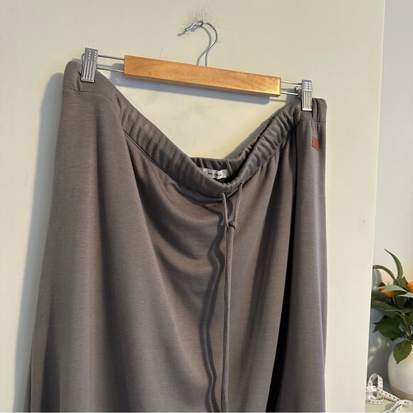 Peace Love World Gray Asymmetrical Maxi Skirt 1X - Picture 7 of 12